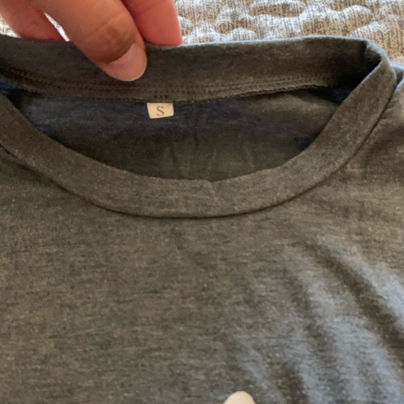 Unbranded Boy Boss Mom Shirts 2 Pack Grey and Dark Gray Women’s Size Small - Picture 4 of 4